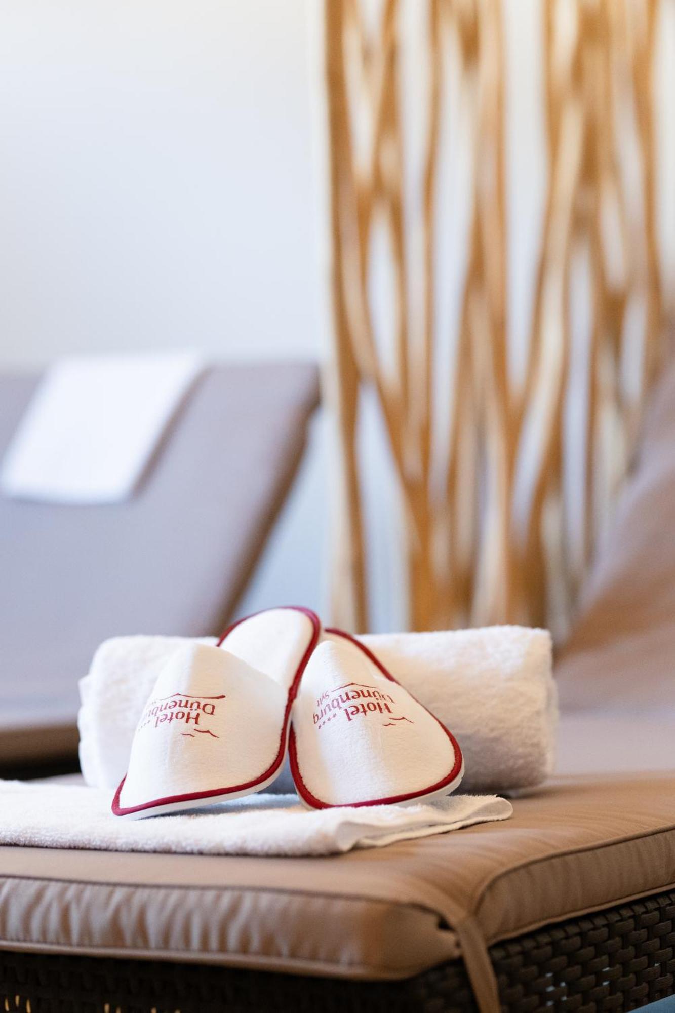 Hotel Duenenburg Westerland Zewnętrze zdjęcie